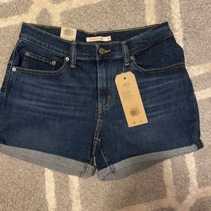 Levi’s shorts